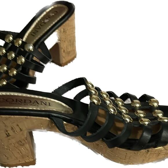 Cardani Italian made shoes in excellent condition black with gold embellishment - Picture 3 of 8